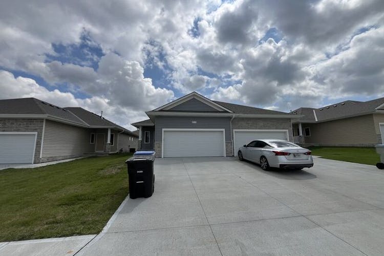 8213 S 178th St Omaha, NE 68136, Sarpy County