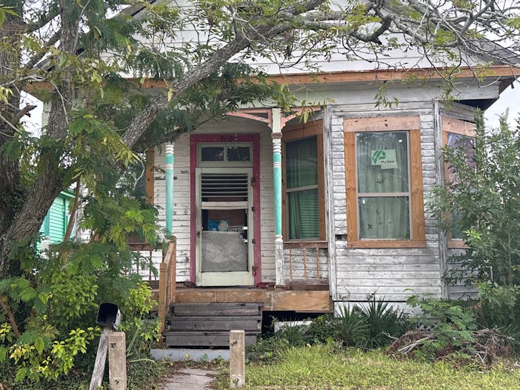 3910 Avenue O 12 Galveston, TX 77550, Galveston County
