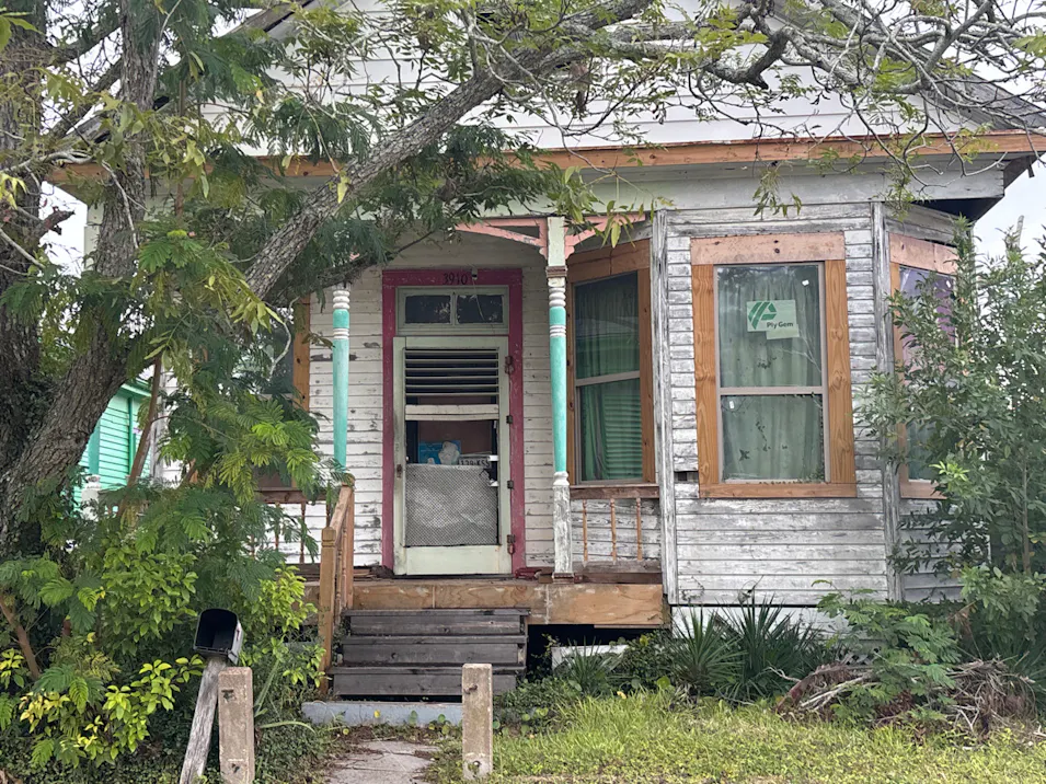 3910 Avenue O 12 Galveston, TX 77550, Galveston County