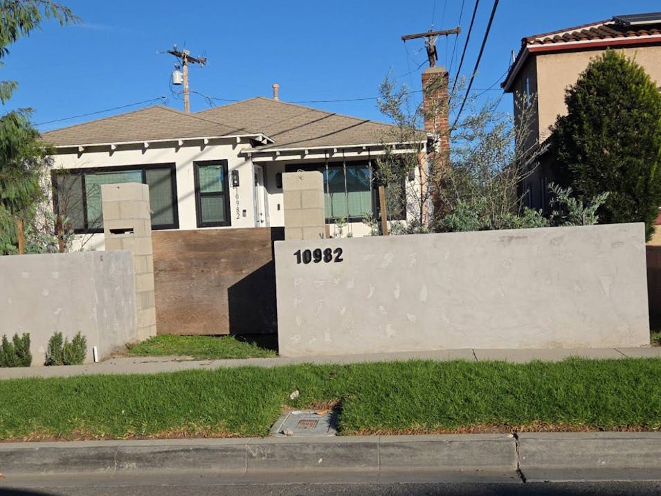 10982 Cornish Avenue Lynwood, CA 90262, Los Angeles County