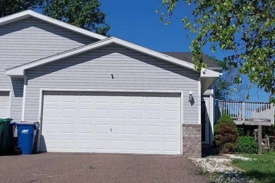 6261 Kahler Drive NE Albertville, MN 55301, Wright County