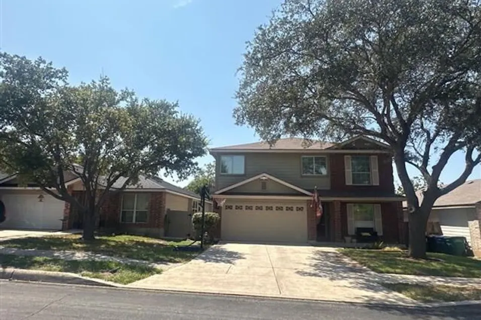 687 Granite Clf San Antonio, TX 78251, Bexar County
