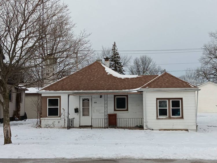 508 North Center Street Lexington, IL 61753, McLean County