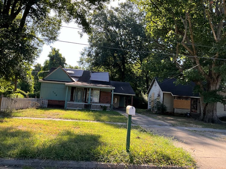 408 McAllister St Greenville, MS 38701, Washington County