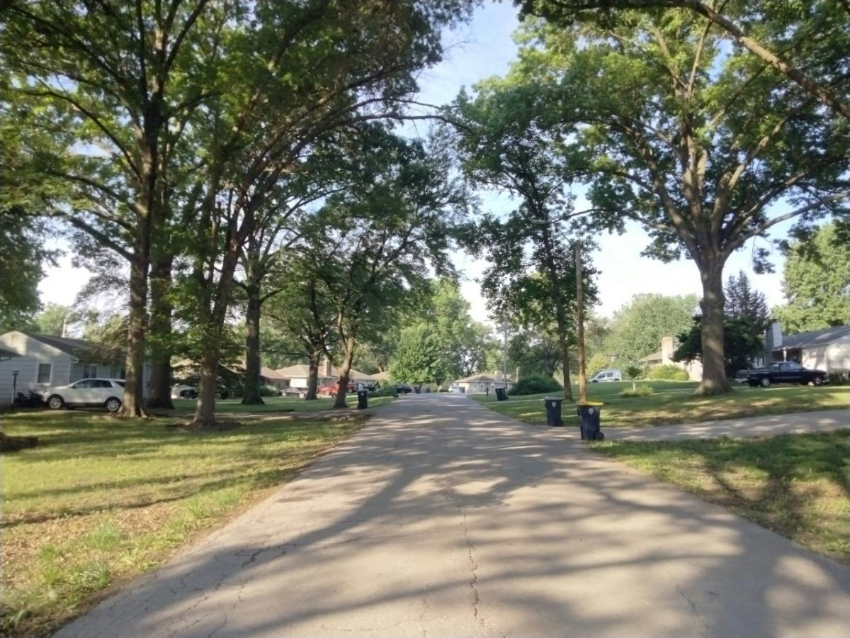 98th St, Kansas City, MO 64131