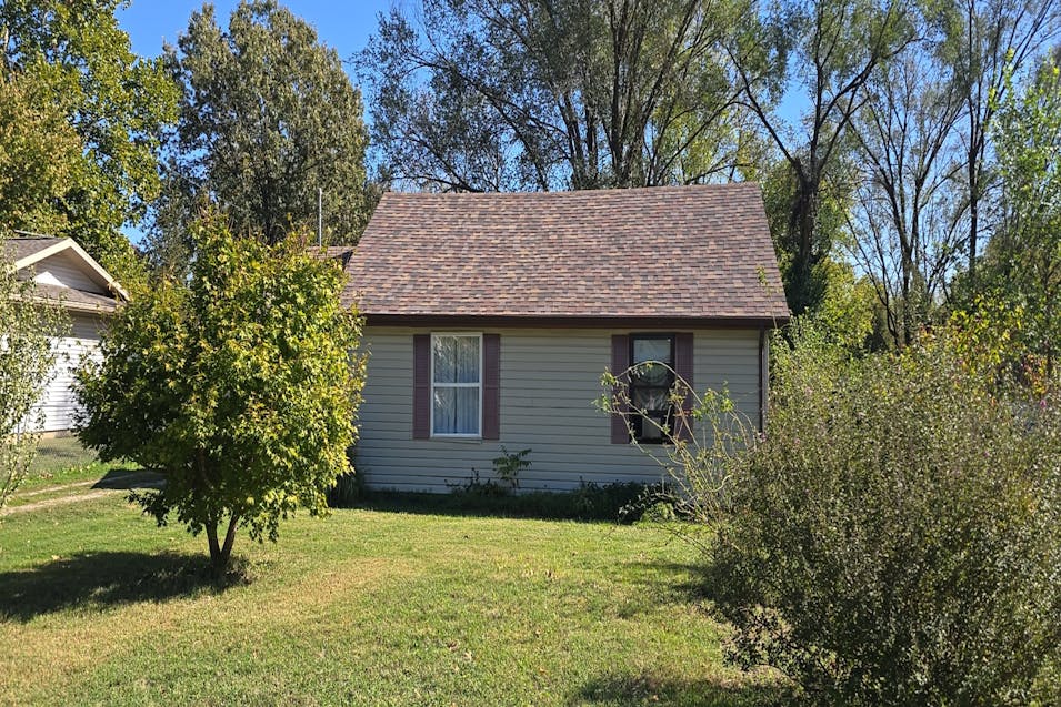 1904 N Lone Pine Ave Springfield, MO 65803, Greene County