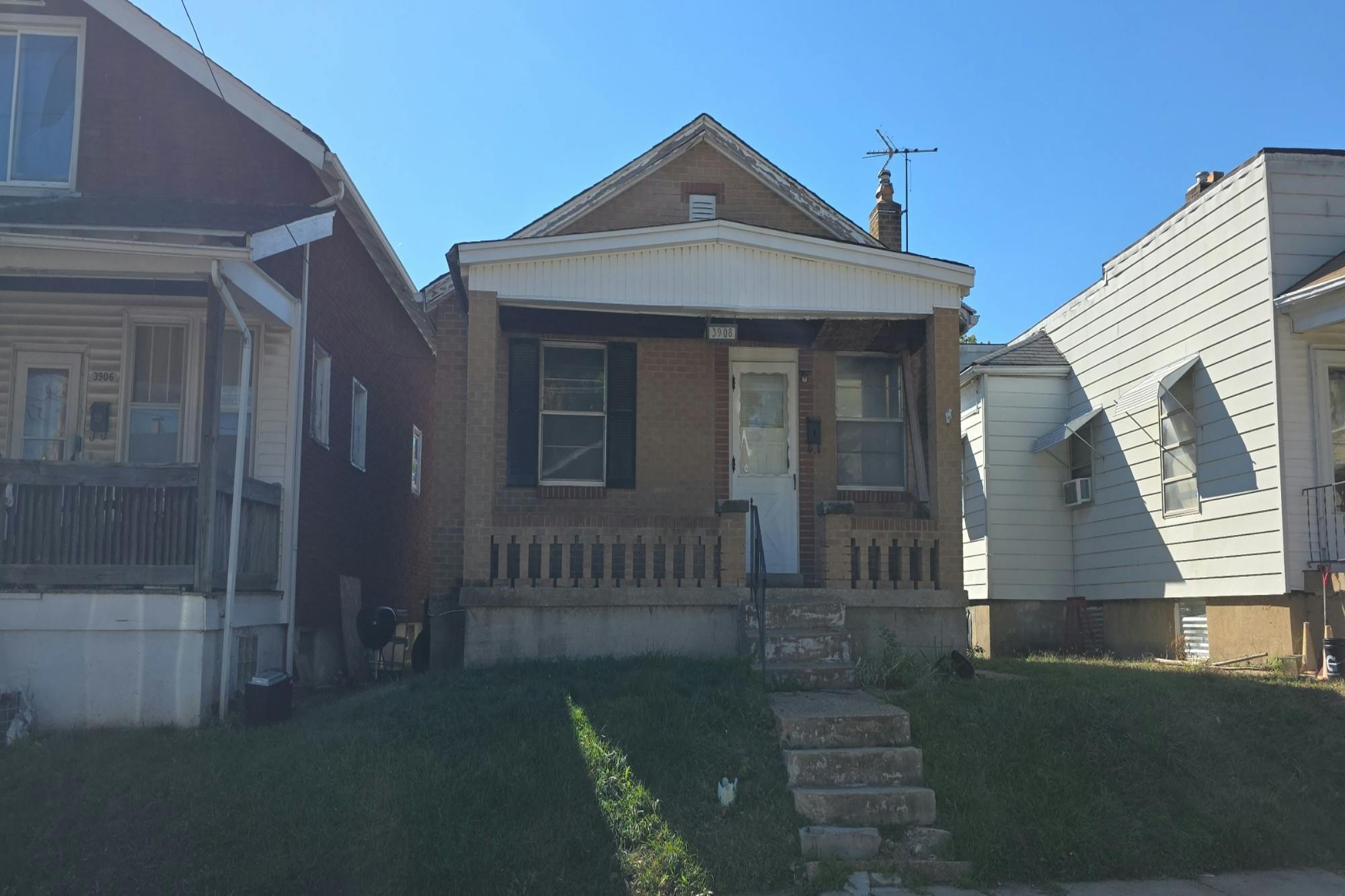 Schiller Pl, Saint Louis, MO 63116