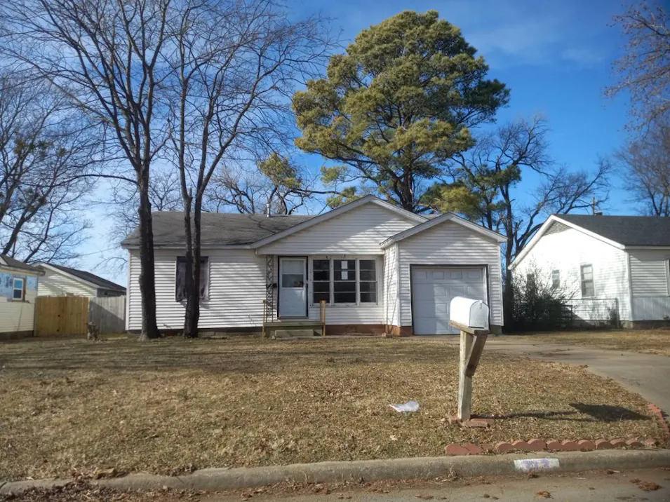 313 S Hamilton Ave Dewey, OK 74029, Washington County