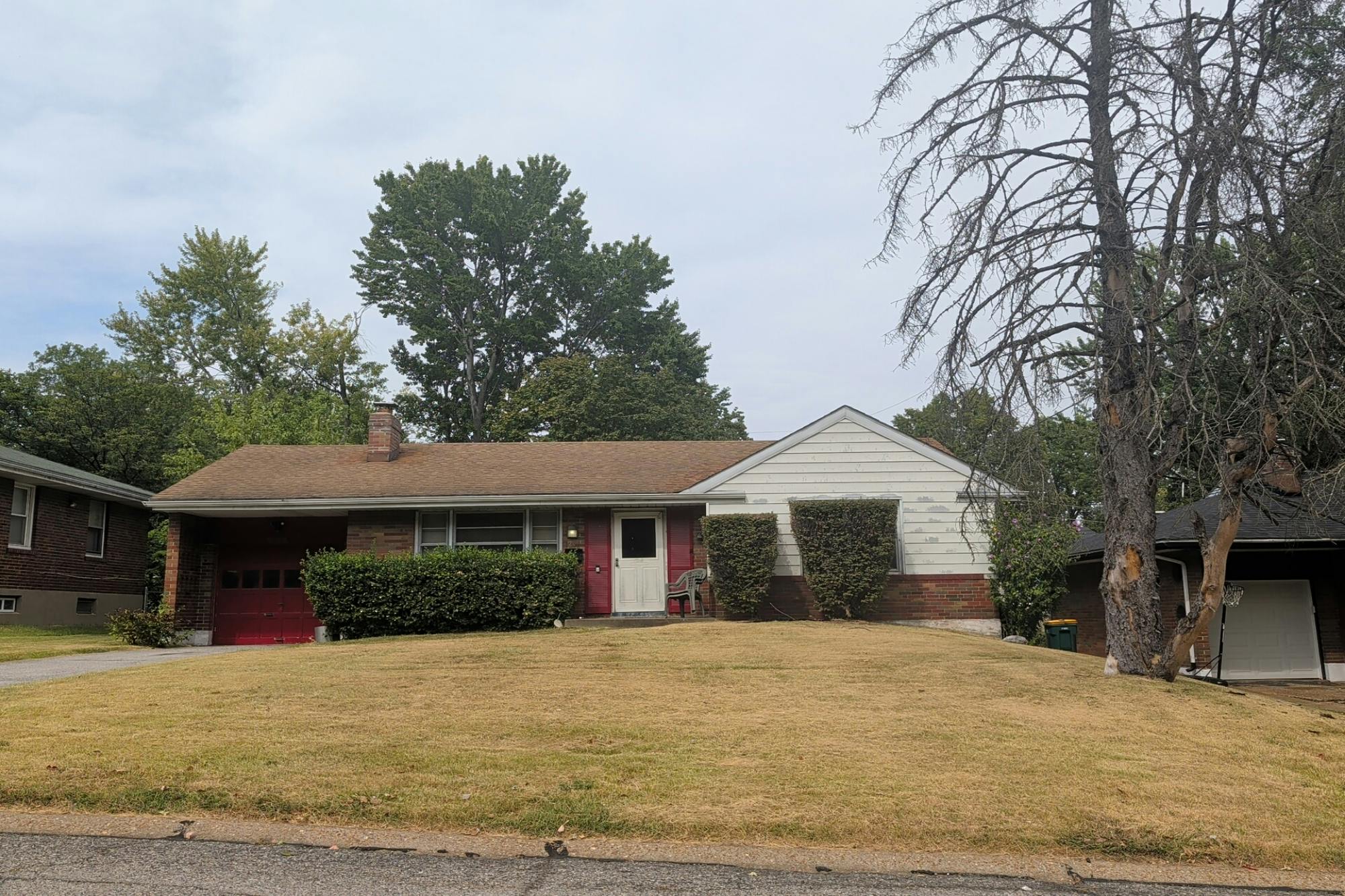 Duenke Dr, Saint Louis, MO 63137