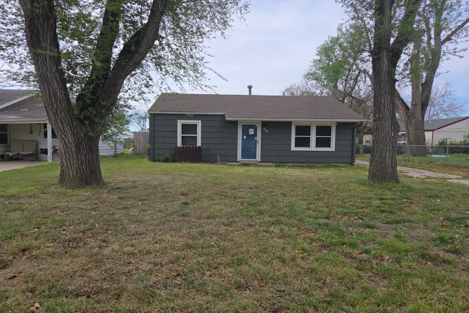 1111 E 10th Ave. Hutchinson, KS 67501, Reno County