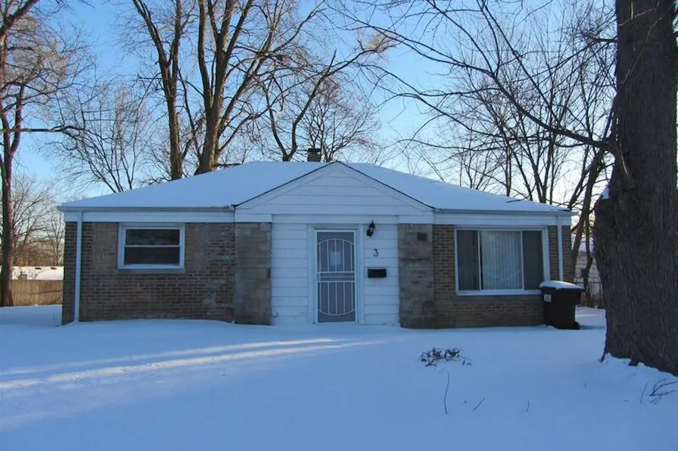 3 Minocqua Ct Park Forest, IL 60466, Cook County