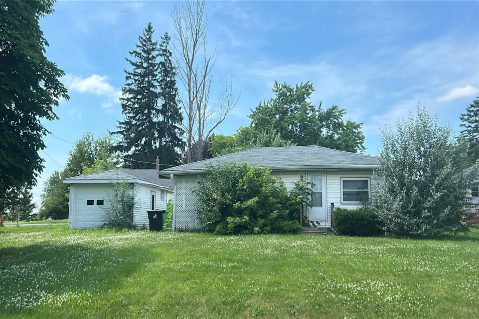 419 2nd St Fox Lake, WI 53933, Dodge County