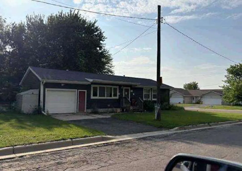 102 Dogwood Ave S New Richland, MN 56072, Waseca County