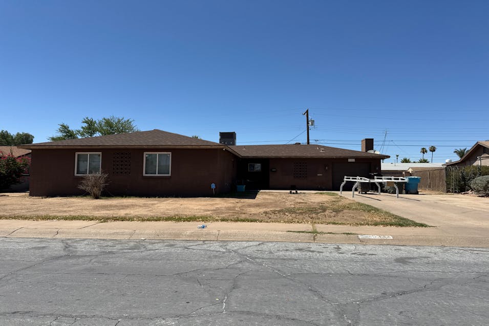 5332 W Wolf St Phoenix, AZ 85031, Maricopa County