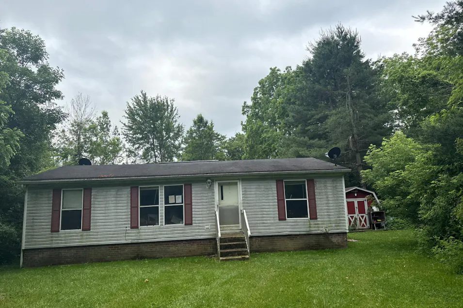 3881 Kinsman Road Northwest North Bloomfield, OH 44450, Trumbull County