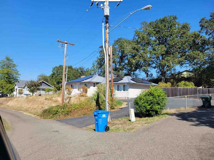 530 Pear St Oakland, OR 97462, Douglas County