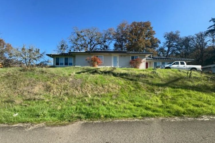 530 Pear St Oakland, OR 97462, Douglas County