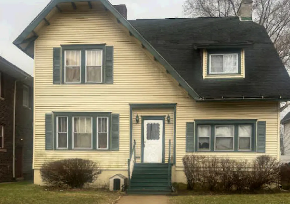 252 Detroit St Hammond, IN 46320, Lake County