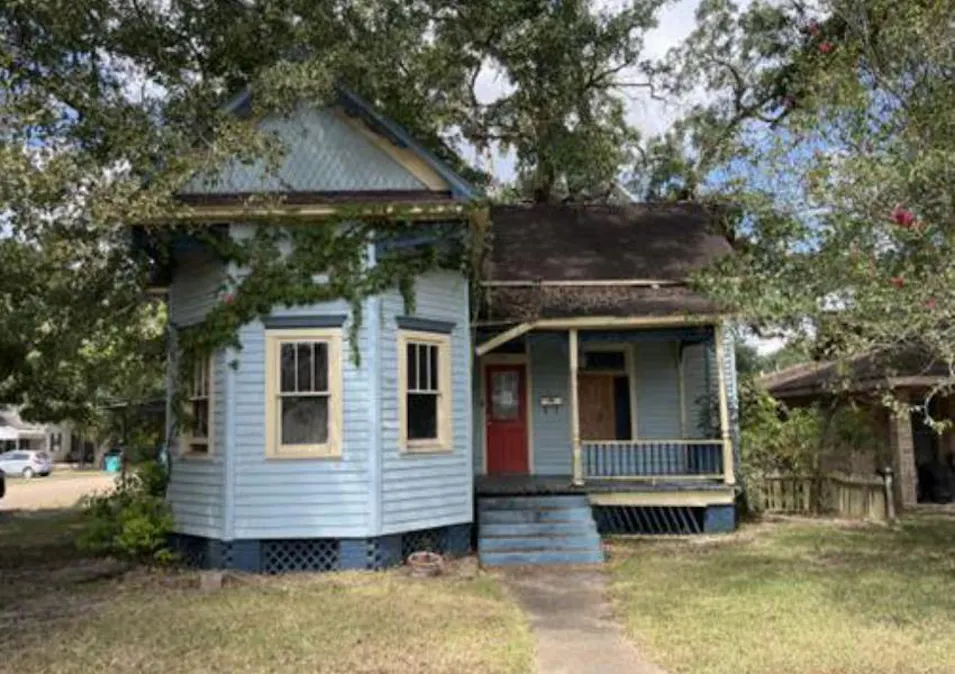 551 S 3rd St Eunice, LA 70535, St. Landry County