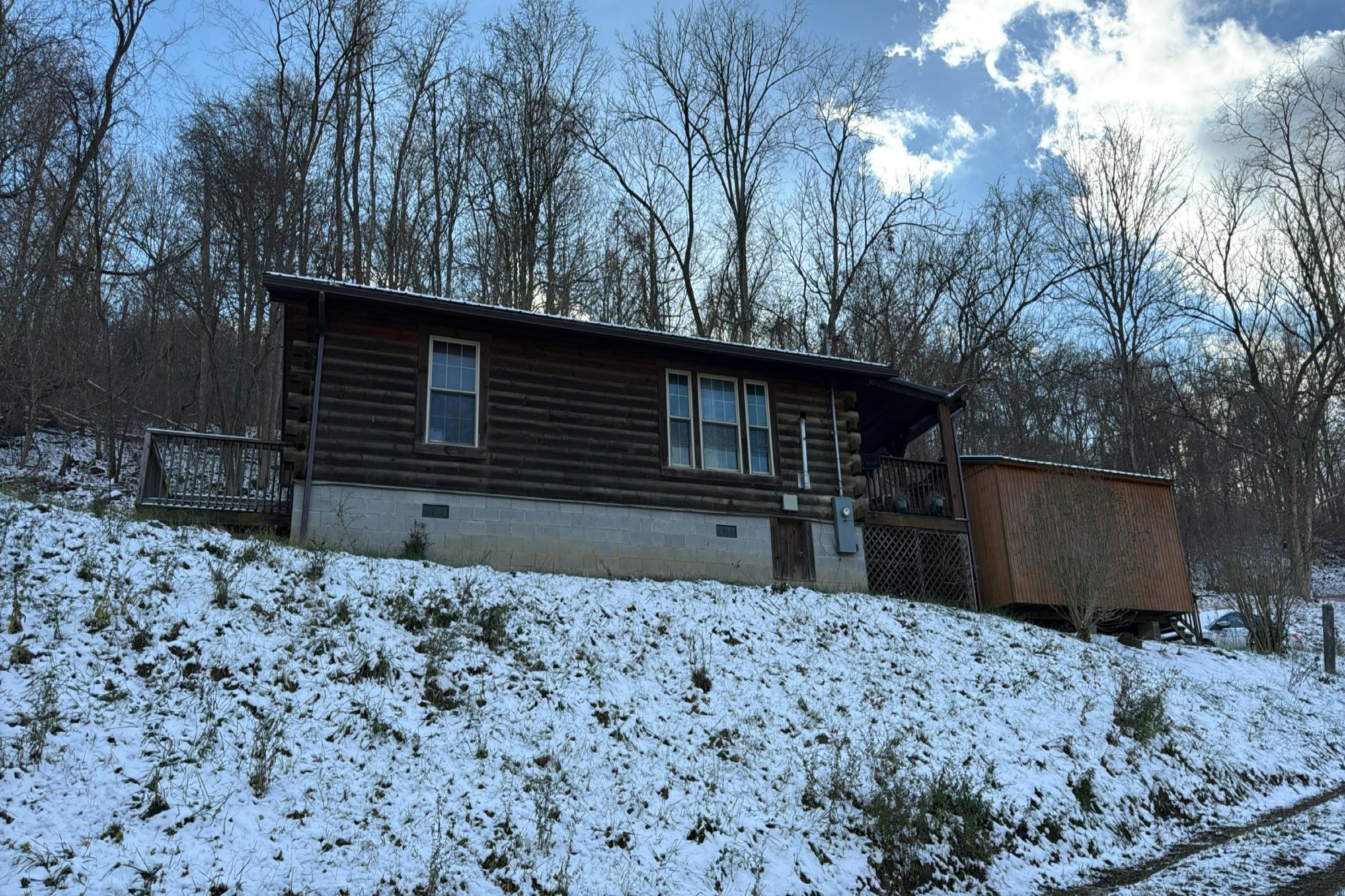 Lucas Rd, Shinnston, WV 26431