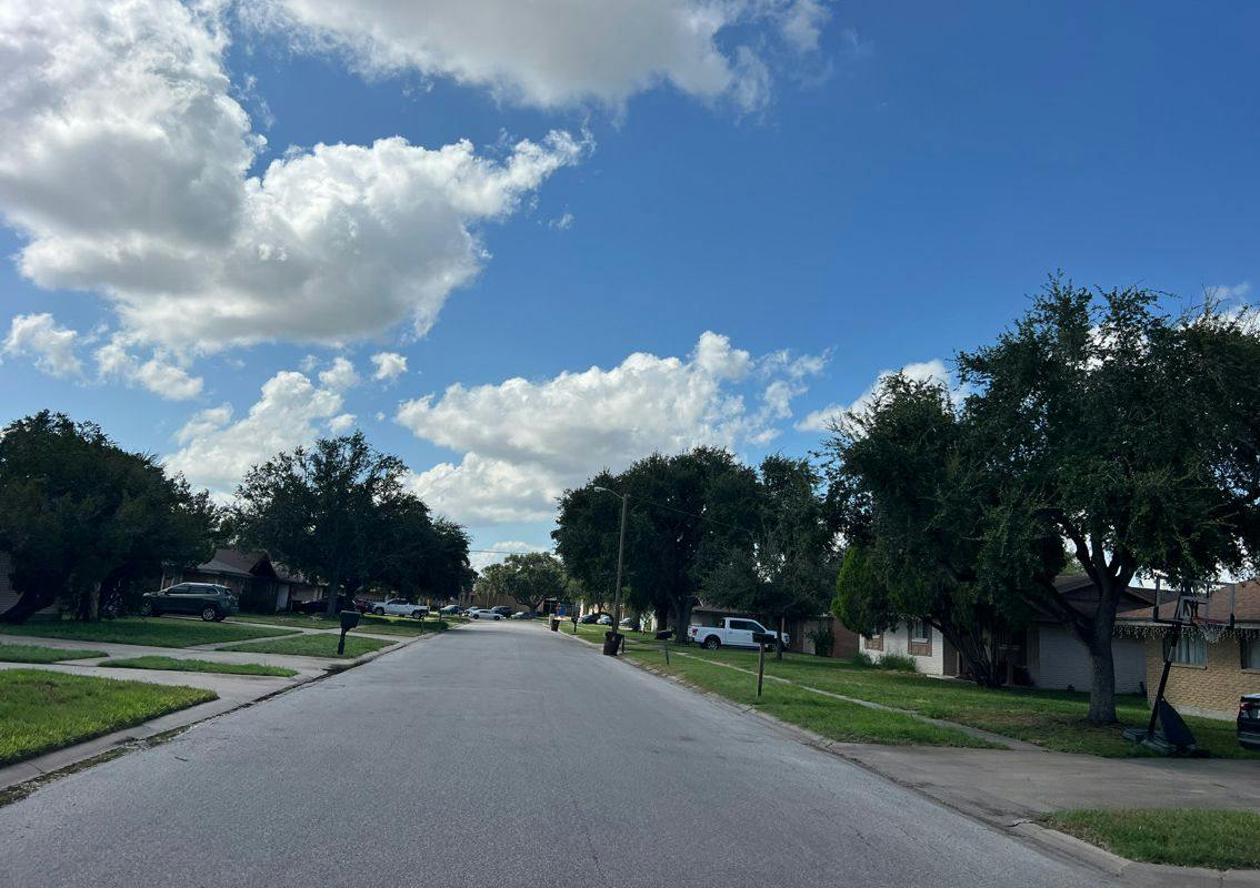 Annette St, Kingsville, TX 78363