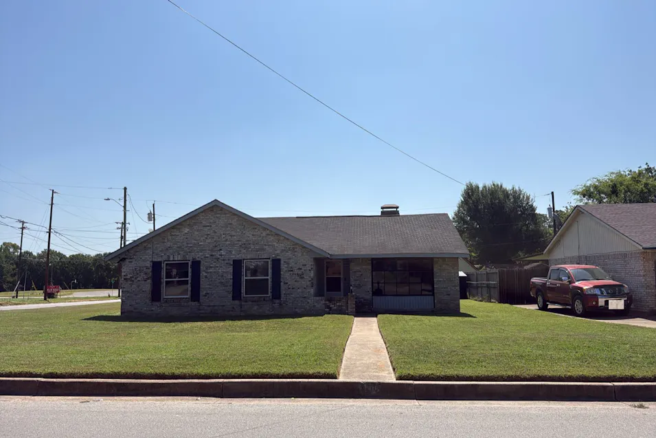 2719 Plaza Ave Tyler, TX 75702, Smith County