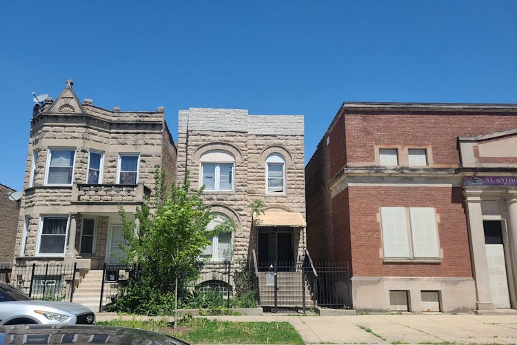 3910 W Lexington St Chicago, IL 60624, Cook County