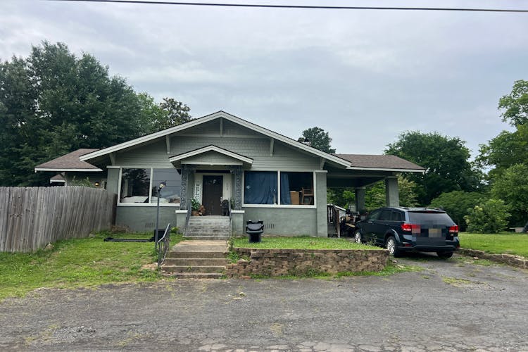 608 13th St W Jasper, AL 35501, Walker County