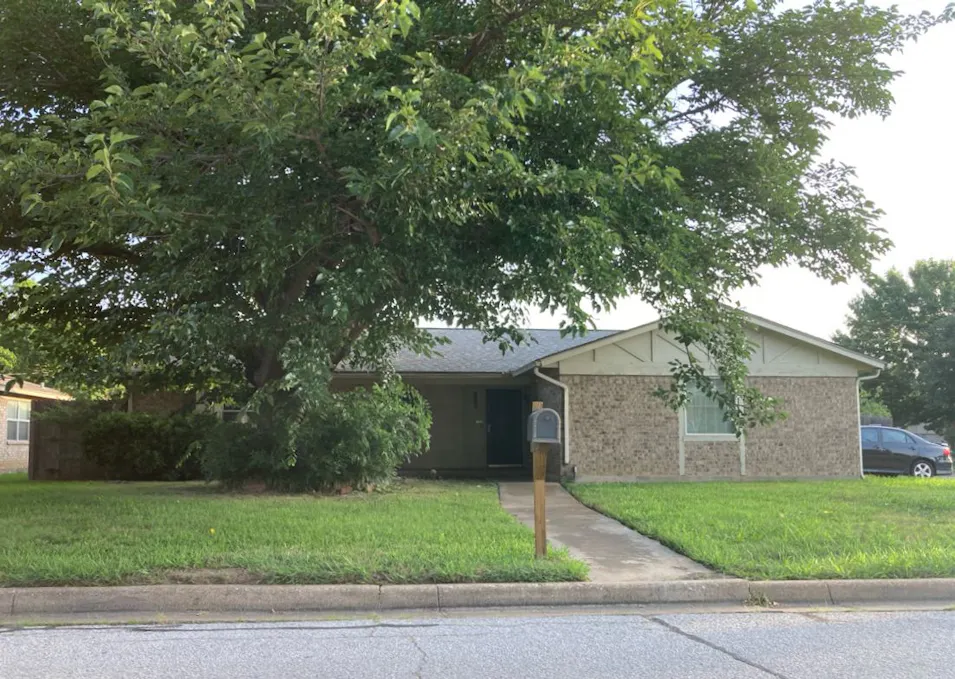 8253 Irish Dr North Richland Hills, TX 76180, Tarrant County