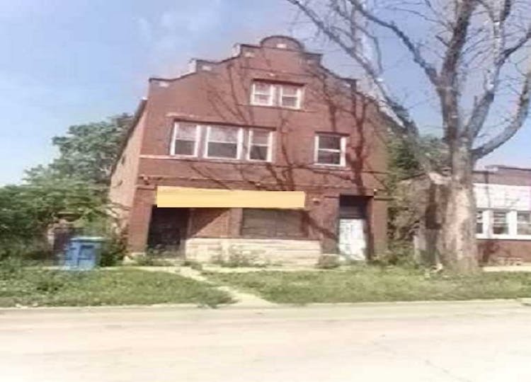 10548-10550 S Corliss Ave Chicago, IL 60628, Cook County