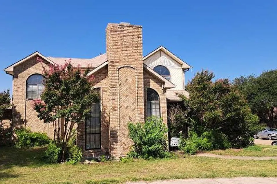 1545 Knollview Ln Carrollton, TX 75007, Denton County