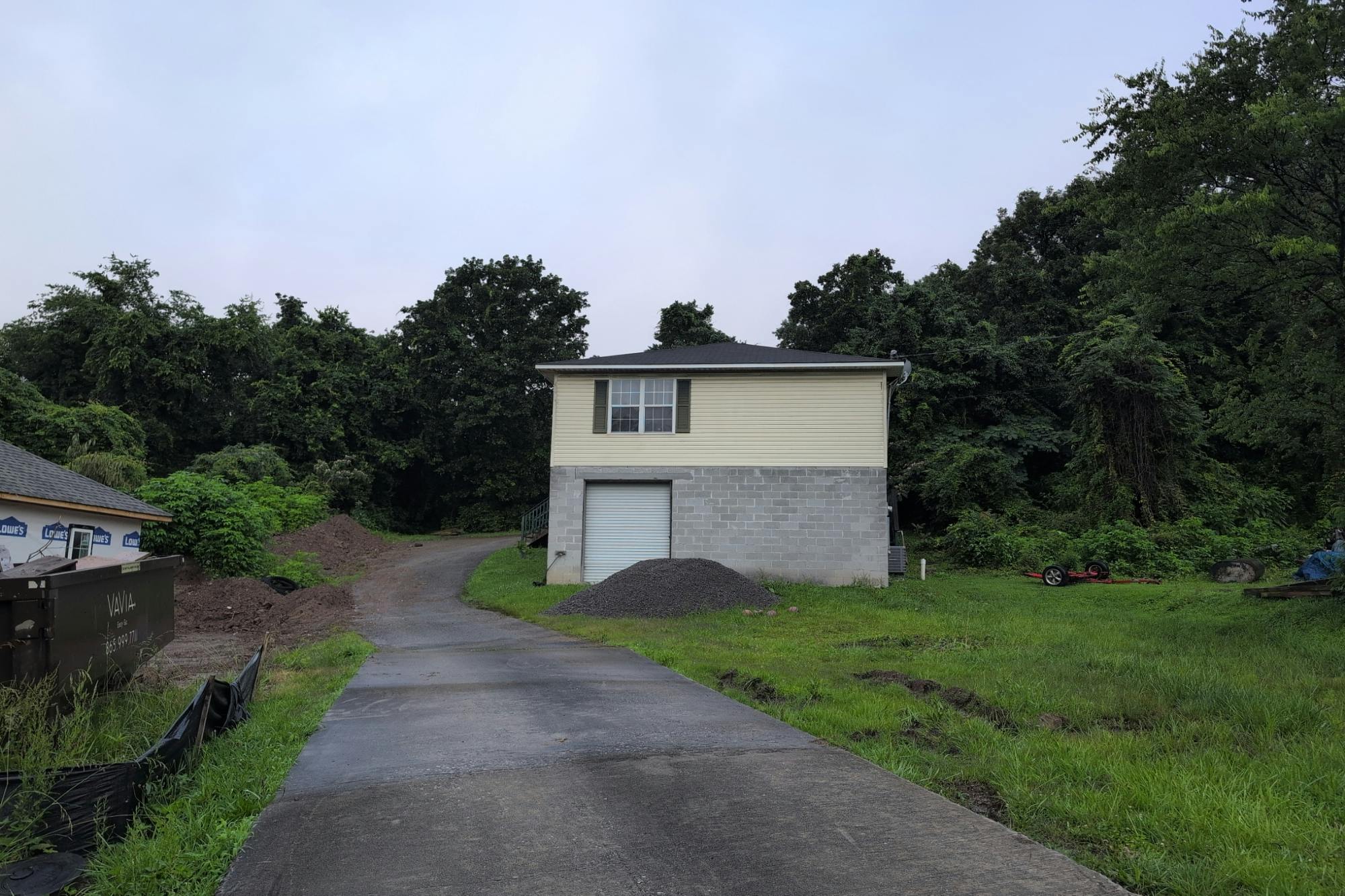 Adcock Ave, Knoxville, TN 37921
