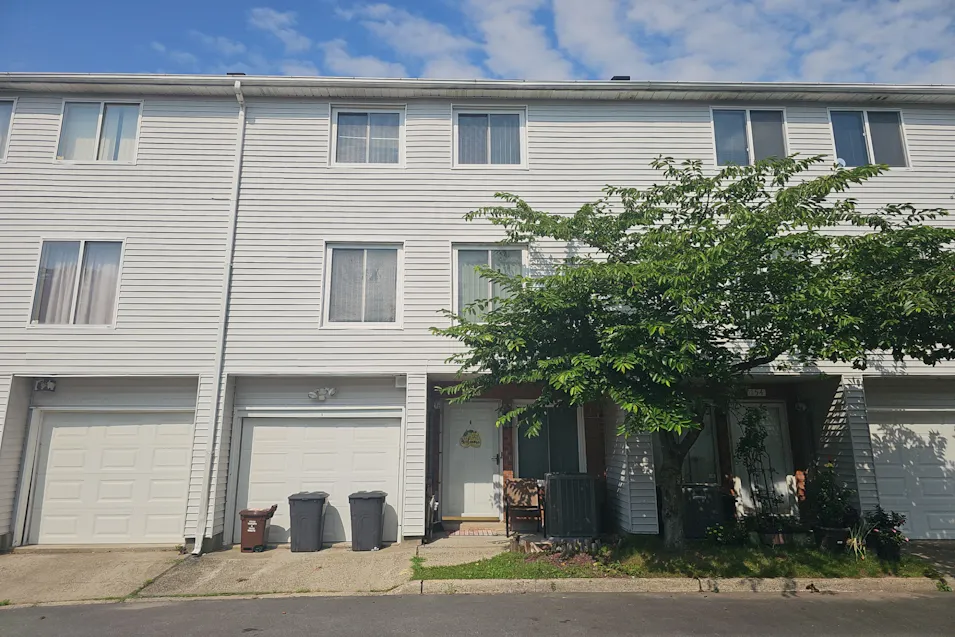 152 Emily Lane Staten Island, NY 10312, Richmond County