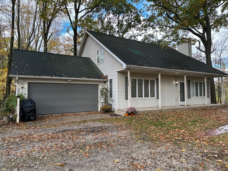 13700 Dorchester Dr Cement City, MI 49233, Lenawee County