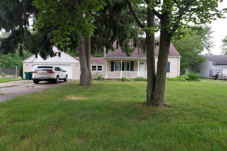 535 Warren Ave Flushing, MI 48433, Genesee County