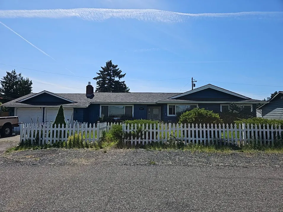 977 SW Hall Ave Mill City, OR 97360, Linn County
