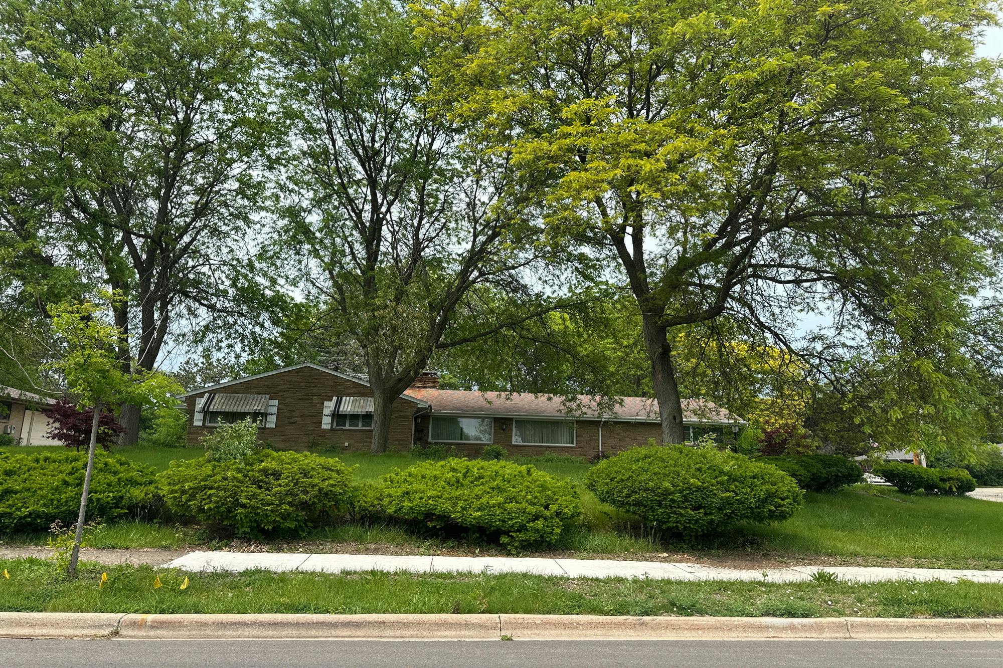 Mayfield Ave, Joliet, IL 60435