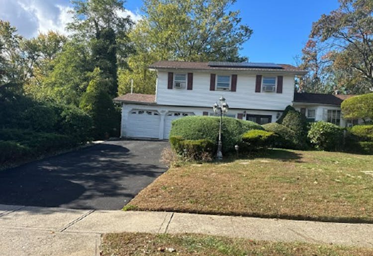 65 Landscape Dr Wheatley Heights, NY 11798, Suffolk County