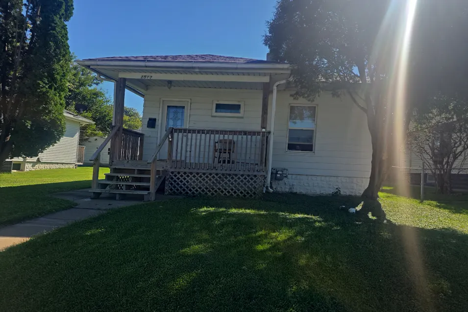 1513 E Lombard St Davenport, IA 52803, Scott County