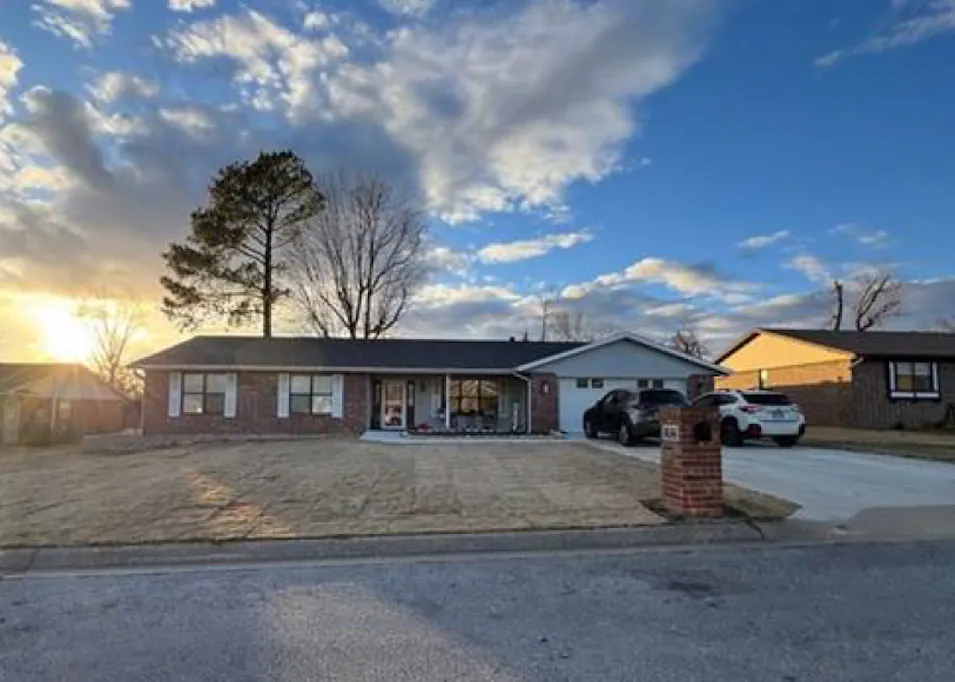 1616 S 14th Street Rogers, AR 72758, Benton County