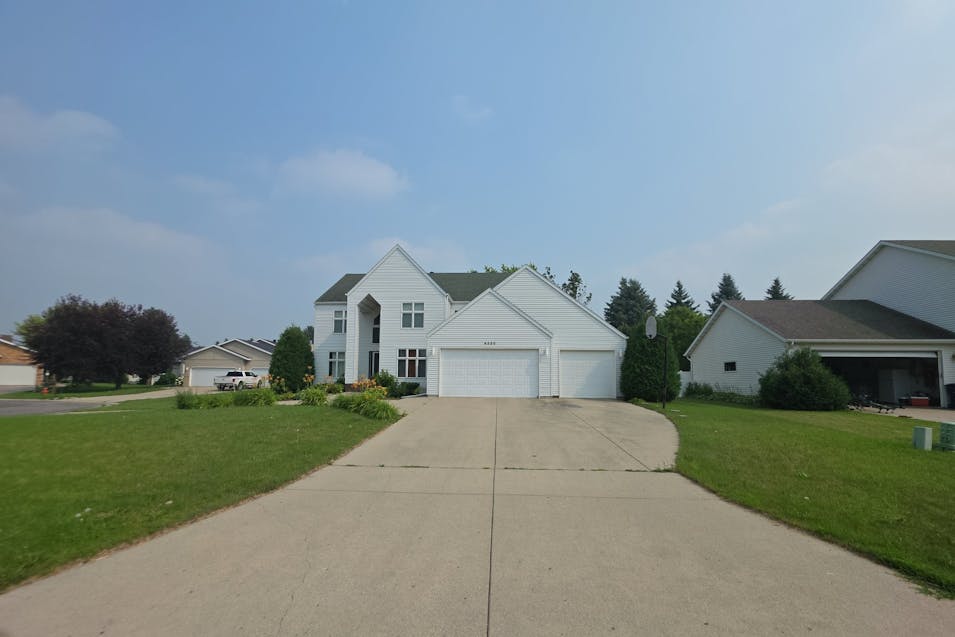 4330 Rivershore Dr S Moorhead, MN 56560, Clay County