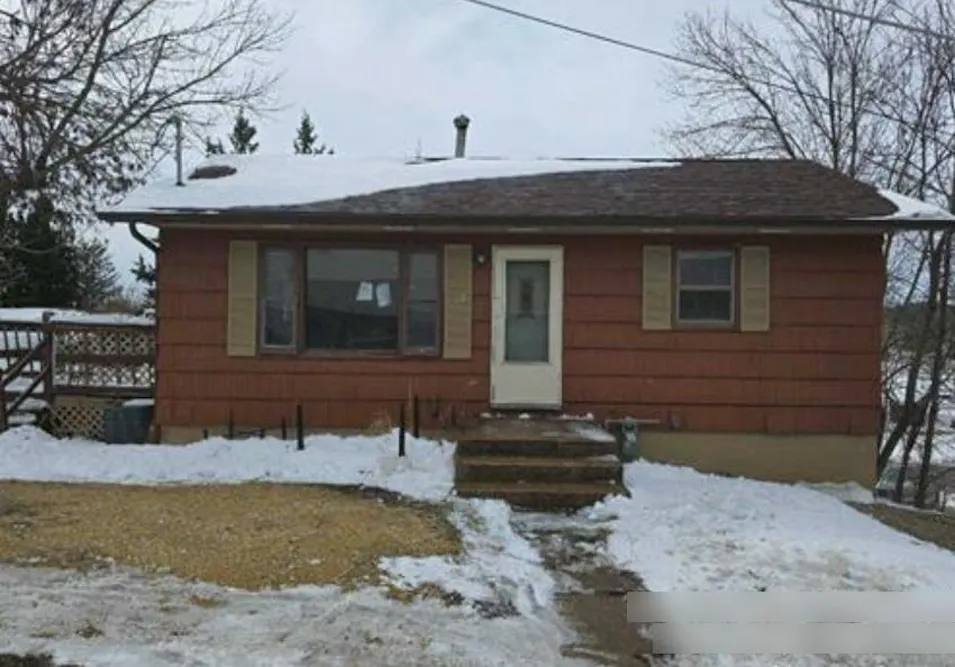 1008 10th St S Clinton, IA 52732, Clinton County