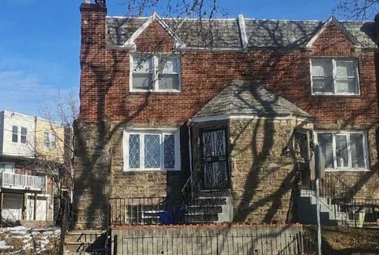 5867 Kemble Ave Philadelphia, PA 19141, Philadelphia County