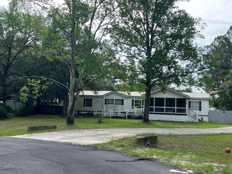 19 Widgeon Ct Bloomingdale, GA 31302, Chatham County