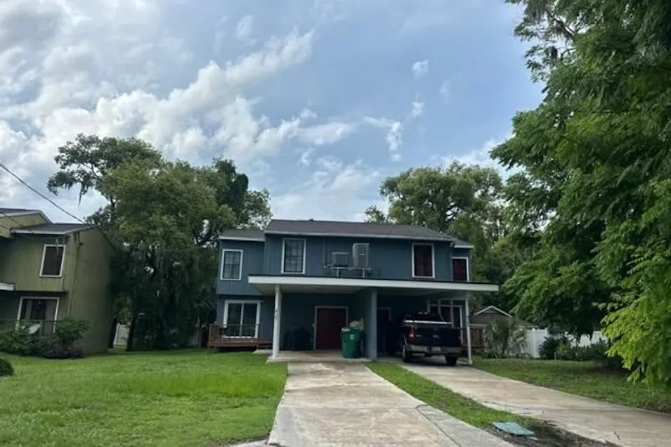 425w Rich Ave Deland, FL 32720, Volusia County