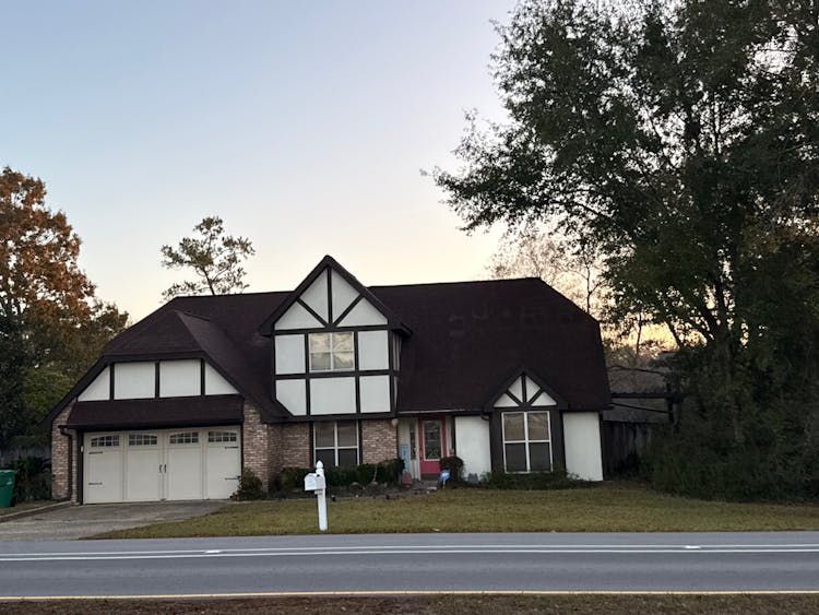 5433 Diamondhead Dr E Diamondhead, MS 39525, Hancock County