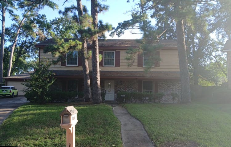 9638 Oak Thicket Dr Houston, TX 77040, Harris County