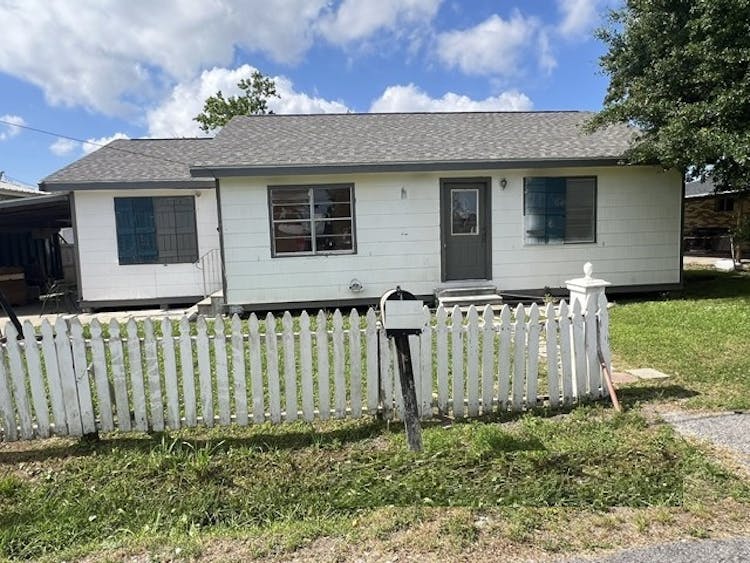 160 West 161st St Galliano, LA 70354, Lafourche Parish County