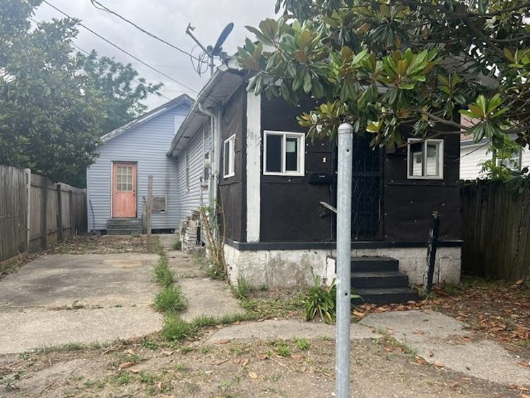 1812 Feliciana St New Orleans, LA 70117, Orleans Parish County