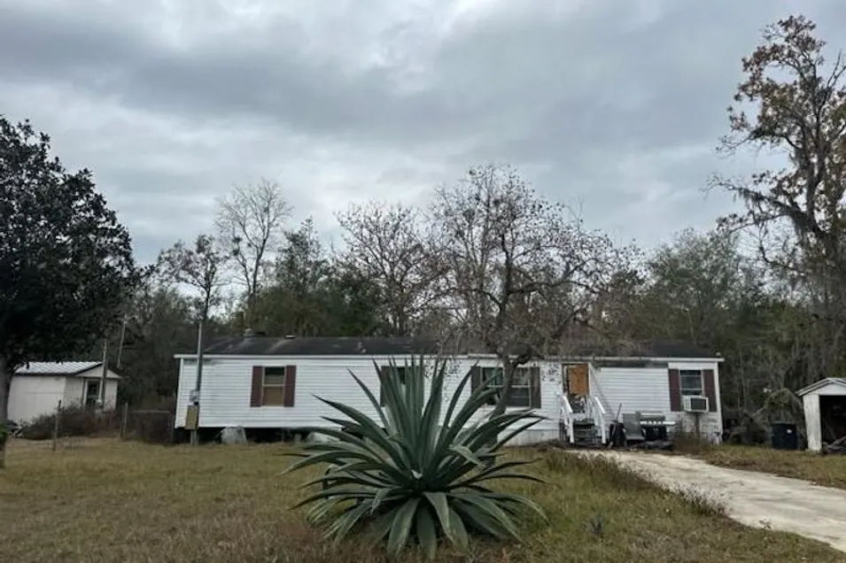 241 Oakcrest Dr Interlachen, FL 32148, Putnam County